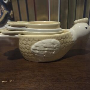 THT Designes Ceramic Chicken Measuring Cups, Set Of 4